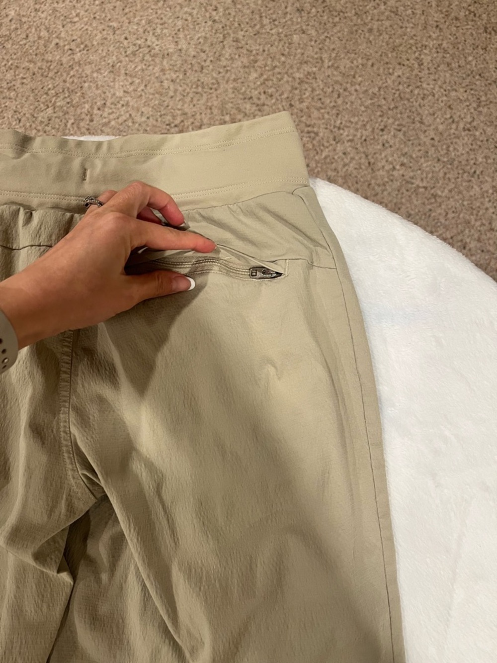 Athleta Trekkie North Jogger Hiking Pants Khaki Tan Size 4 - Picture 4 of 10